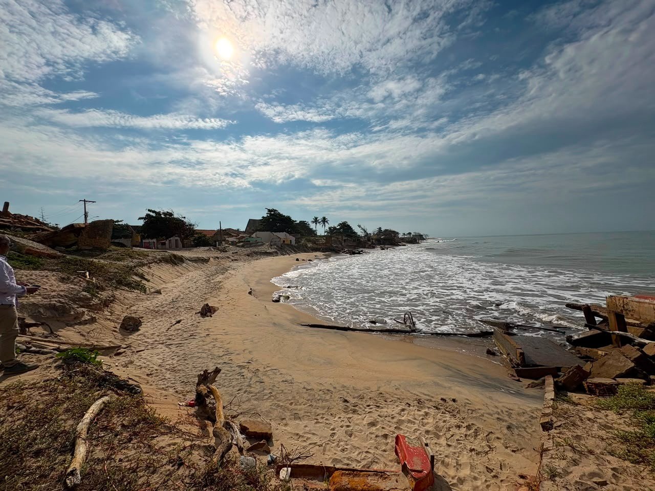 Estudo de R$ 5,6 milhões busca saídas para o avanço do mar, que já levou mais de 500 casas em Atafona
